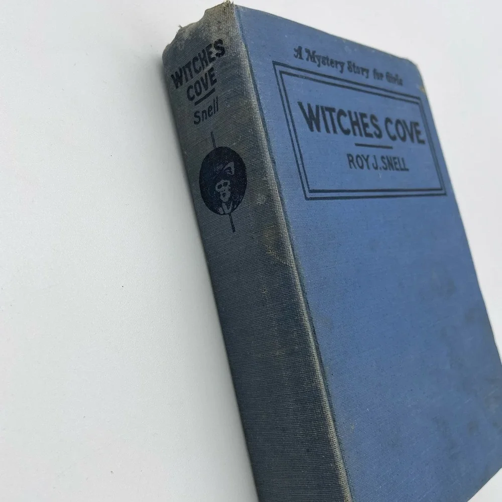 ROY J. SNELL MYSTERY STORIES FOR GIRLS WITCHES‎ COVE -VINTAGE
